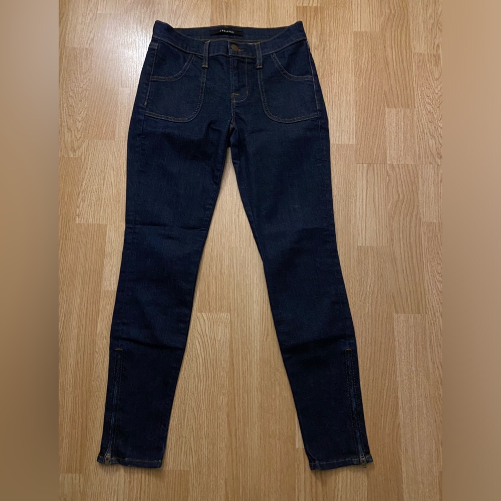 J Brand skinny jeans dark blue Wash sz 26